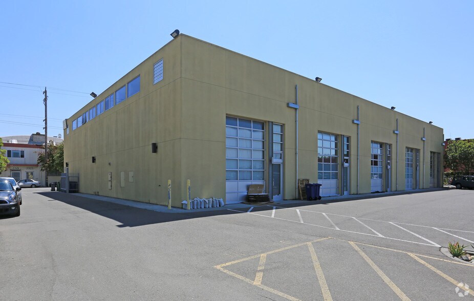 More Photos Of 2332 4th St, Berkeley Warehouse For Lease