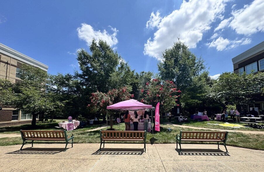 More Photos Of 44075 Pipeline Plz, Ashburn Loft Creative Space For Lease