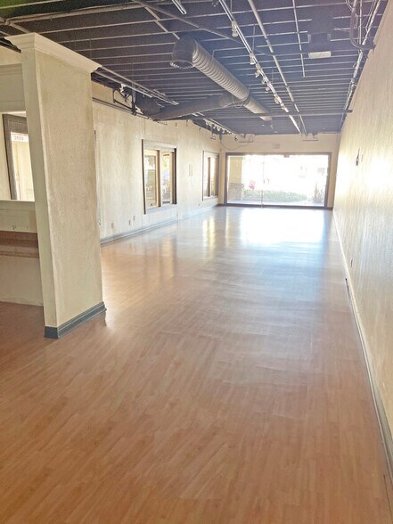 More Photos Of 3637-3755 E Thousand Oaks Blvd, Thousand Oaks Unknown For Lease