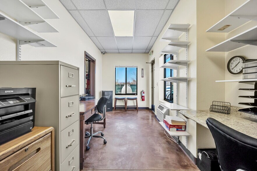 More Photos Of 7315 McClain Pt, Colorado Springs Warehouse For Sale