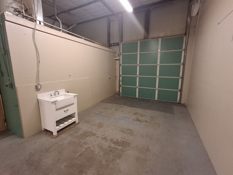 More Photos Of 2211 Mouton Dr, Carson City Warehouse For Lease