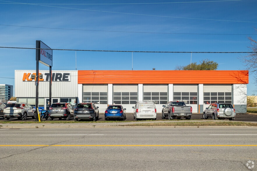 More Photos Of 425 Industrial Ave, Ottawa Auto Repair For Lease