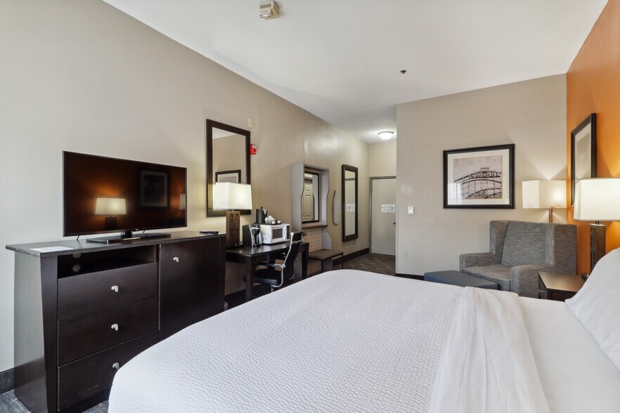 More Photos Of 372 Voters Rd, Slidell Hotel For Sale