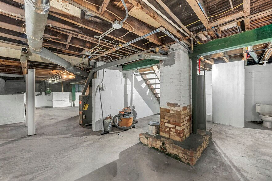 More Photos Of 4435 State Rd, Cleveland Storefront Retail Residential For Sale