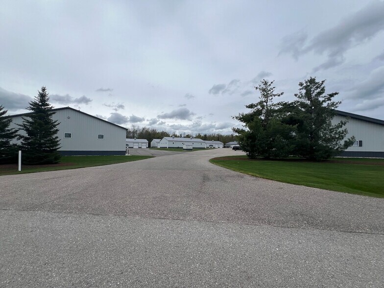 More Photos Of 8932 Moeller Dr, Harbor Springs Specialty For Sale