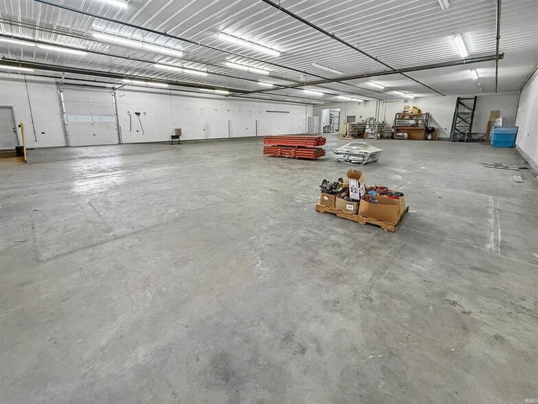 More Photos Of 2632 Cathy Ln, Jasper Warehouse For Sale