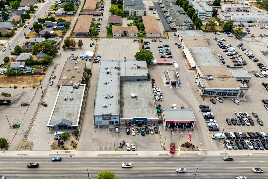 More Photos Of 1825 Main St, Penticton General Retail For Lease