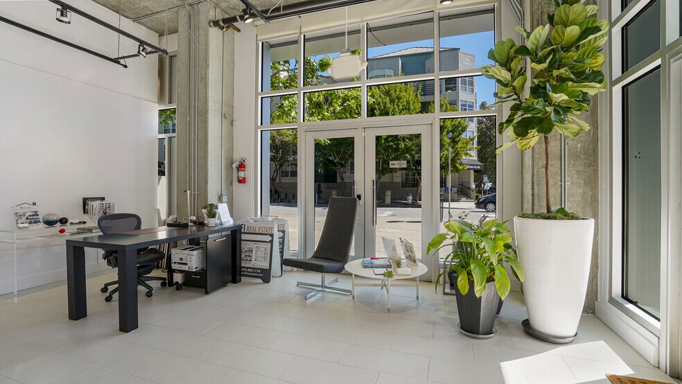 More Photos Of 200 Brannan St, San Francisco Apartments For Sale