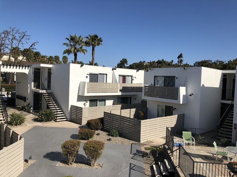 More Photos Of 1973 Apple St, Oceanside Apartments For Sale