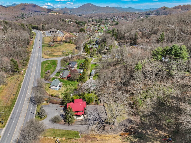 More Photos Of 1482 Russ Ave, Waynesville Office For Lease