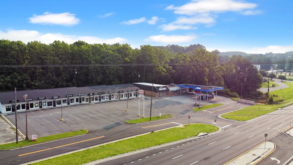 More Photos Of 720-742 McFarland Blvd, Northport Unknown For Lease