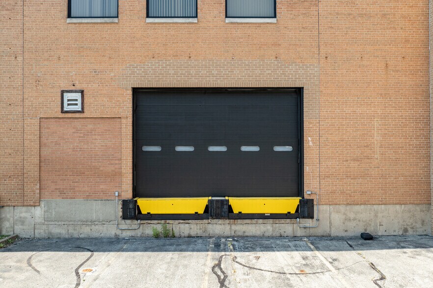 More Photos Of 1740 Golden Mile Hwy, Monroeville Research And Development For Sale