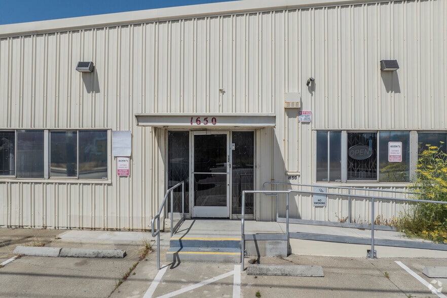 More Photos Of 1650 Evans Ave, San Francisco Manufacturing For Sale