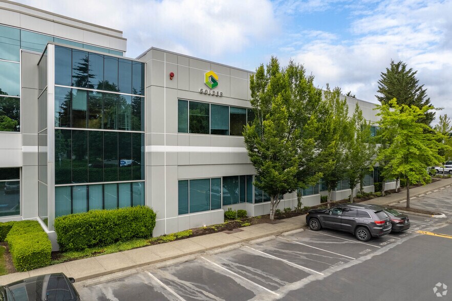 More Photos Of 18300 NE Union Hill Rd, Redmond Office For Lease