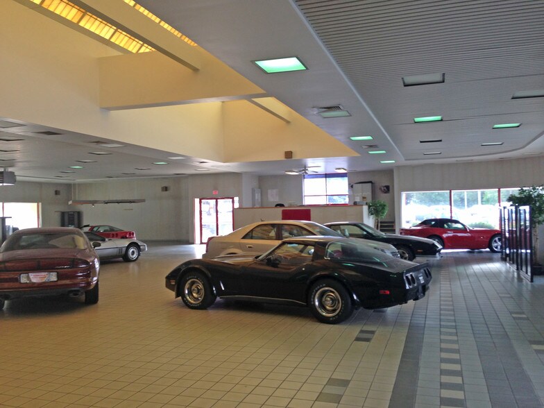 More Photos Of 1915-1925 N 2nd St, Millville Auto Dealership For Lease