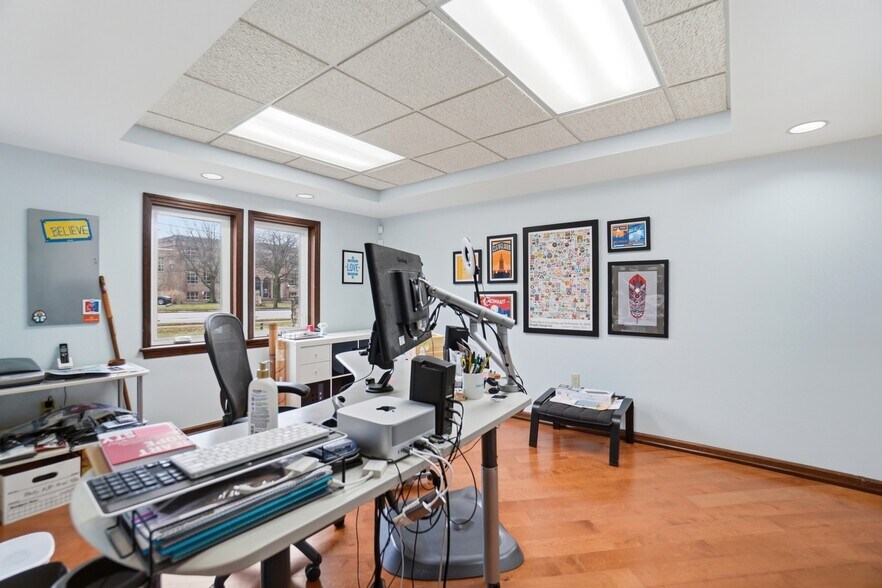 More Photos Of 175 W Franklin St, Centerville Storefront Retail Office For Sale