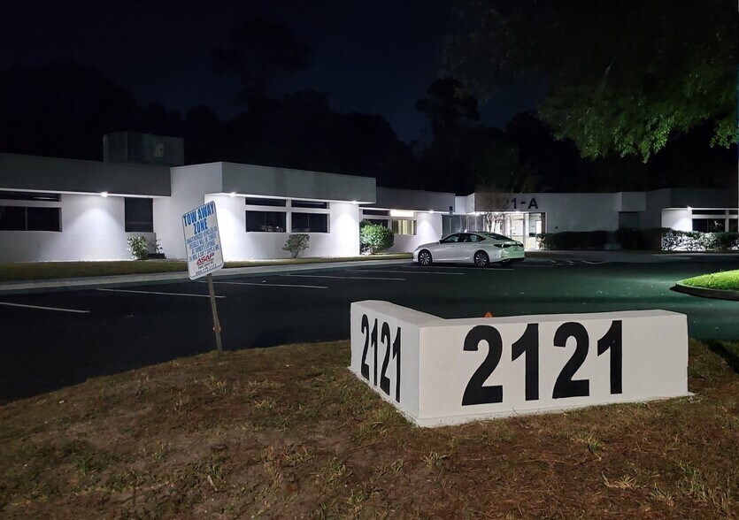 More Photos Of 2121 Corporate Square Blvd, Jacksonville Office For Lease