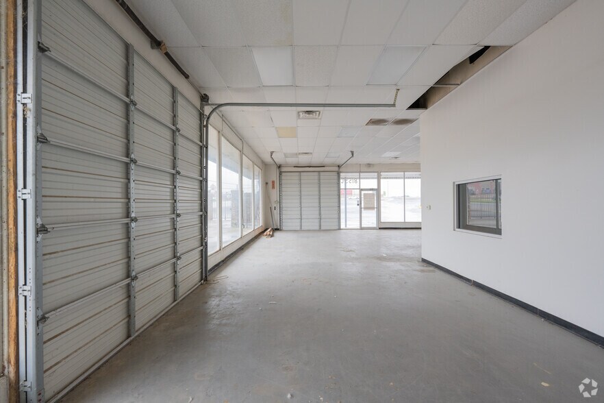 More Photos Of 8101-8155 Camp Bowie West Blvd, Fort Worth General Retail For Lease