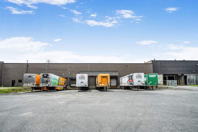 More Photos Of 1250 Rue Nobel, Boucherville Warehouse For Lease