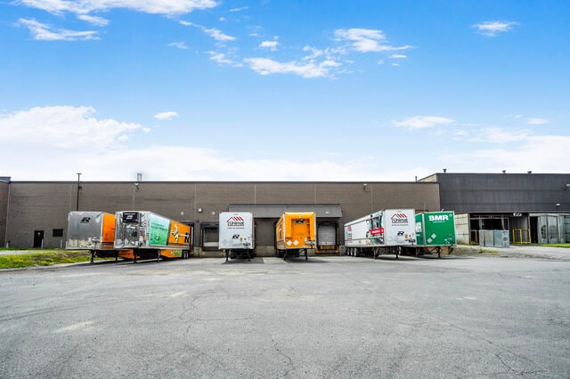More Photos Of 1250 Rue Nobel, Boucherville Warehouse For Lease
