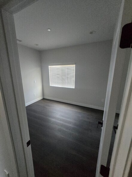More Photos Of 11146 Chico Ave, Pomona Land For Lease