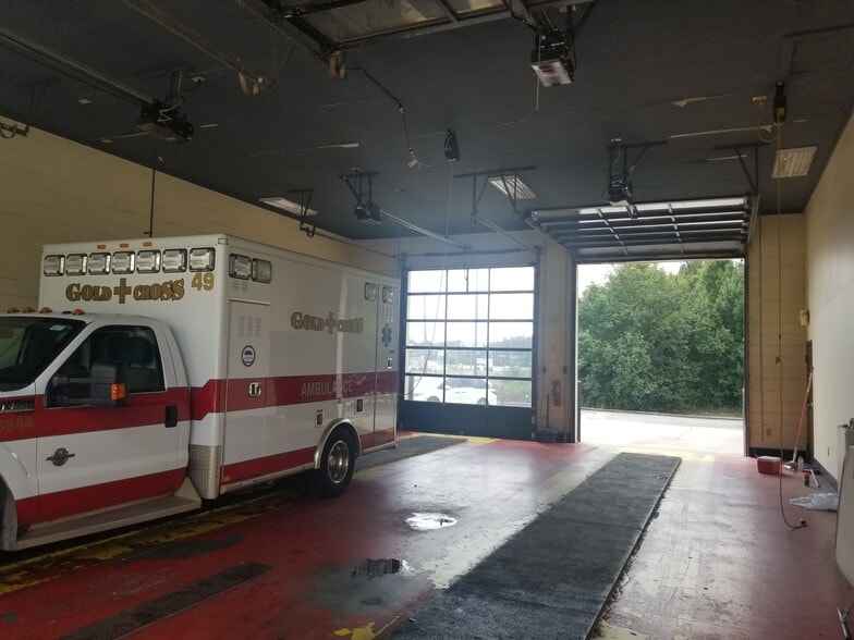 More Photos Of 2802 Regency Blvd, Augusta Auto Repair For Lease