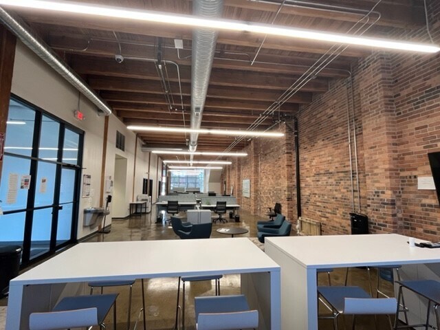 More Photos Of 1816 Walnut St, Kansas City Office For Sale