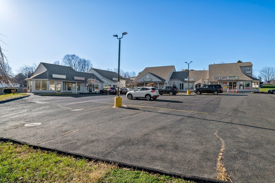 More Photos Of 343 N Westfield St, Feeding Hills Unknown For Lease