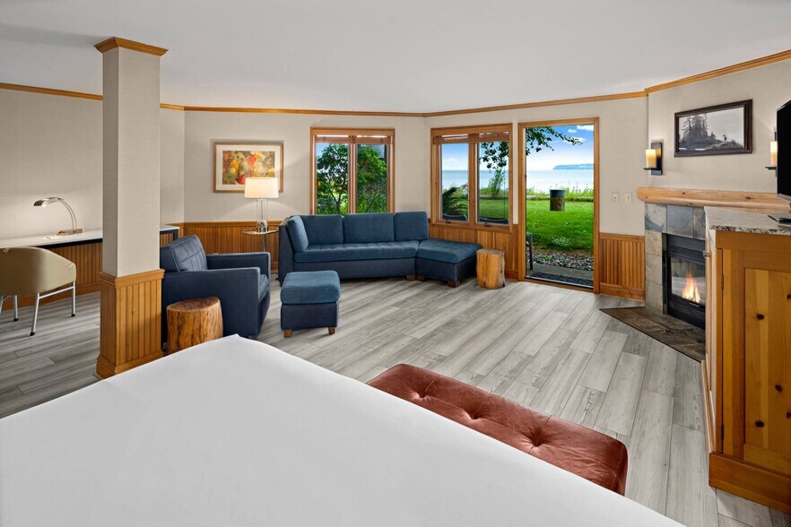 More Photos Of 9565 Semiahmoo Pky, Blaine Hotel For Sale