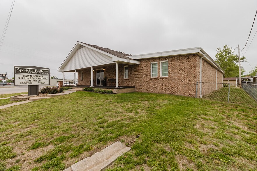 More Photos Of 1319 E 17th Ave, Hutchinson Religious Facility For Sale