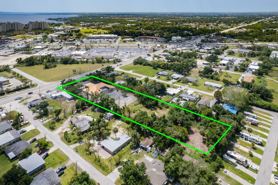 More Photos Of 150 Pondella Rd, North Fort Myers Medical For Sale