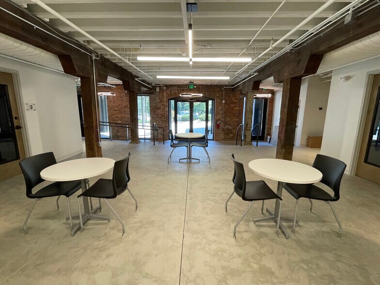 More Photos Of 1 Augusta St, Greenville Loft Creative Space For Lease
