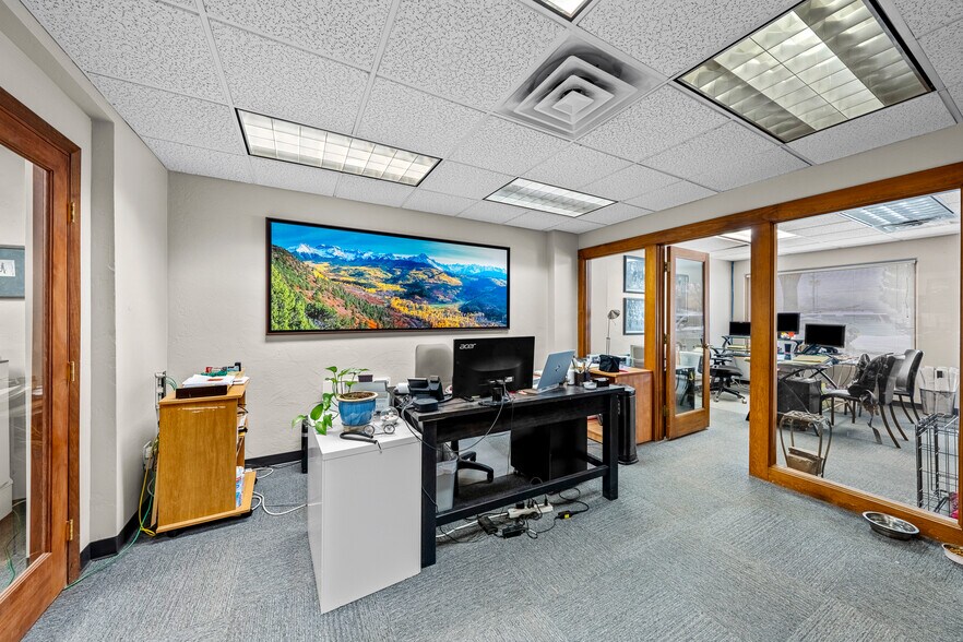 More Photos Of 960 E 2nd Ave, Durango Office For Sale