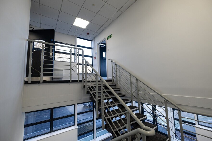 More Photos Of Datapoint Business Centre South crescent, London Flex For Lease