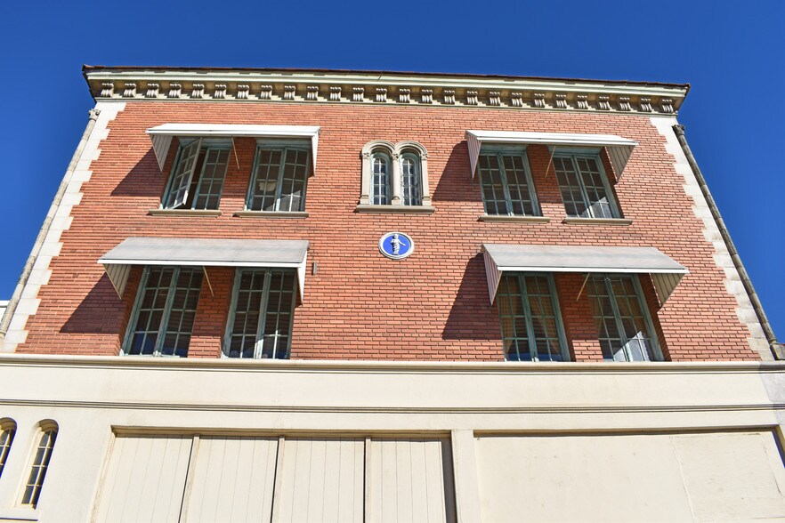 More Photos Of 421-423 D St, Marysville Storefront Retail Residential For Sale