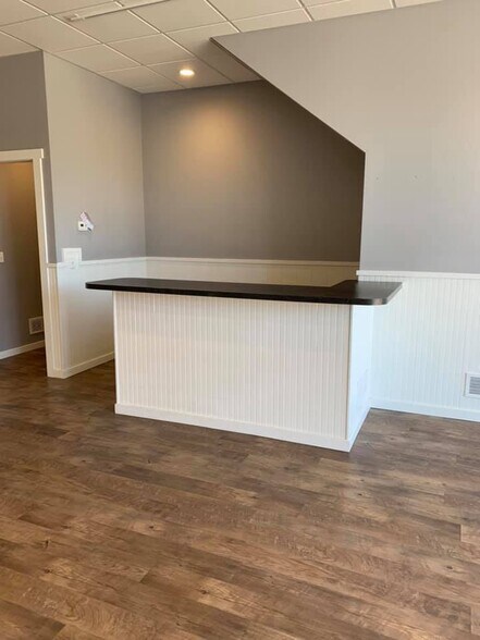 More Photos Of 237 Belgrade Ave, Mankato Storefront Retail Residential For Sale