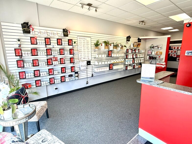 More Photos Of 5212 48 St, Red Deer Office For Sale
