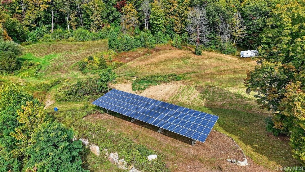 More Photos Of 3 Horsemens Trl, Cold Spring General Retail For Sale