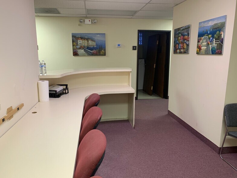 More Photos Of 38300 Van Dyke Ave, Sterling Heights Medical For Lease