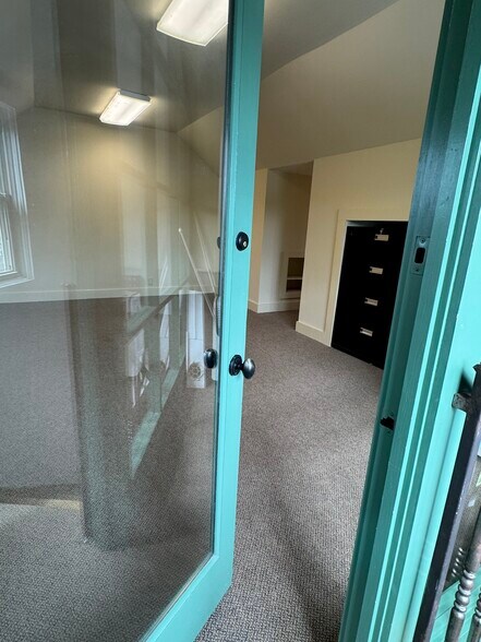 More Photos Of 2347 Christian St, Baton Rouge Office Residential For Lease