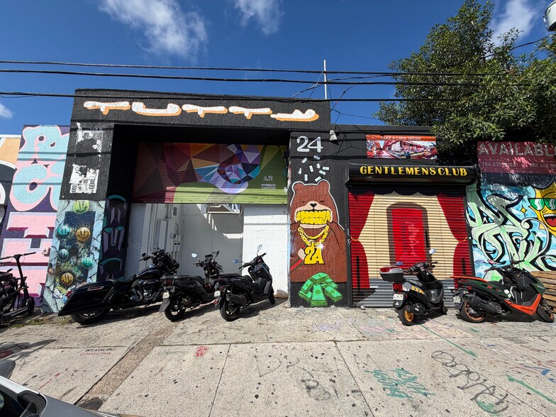 More Photos Of 345 NW 24th St, Miami Storefront Retail Office For Lease