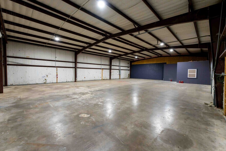 More Photos Of 5223 Industrial Dr, Sherman Office For Lease