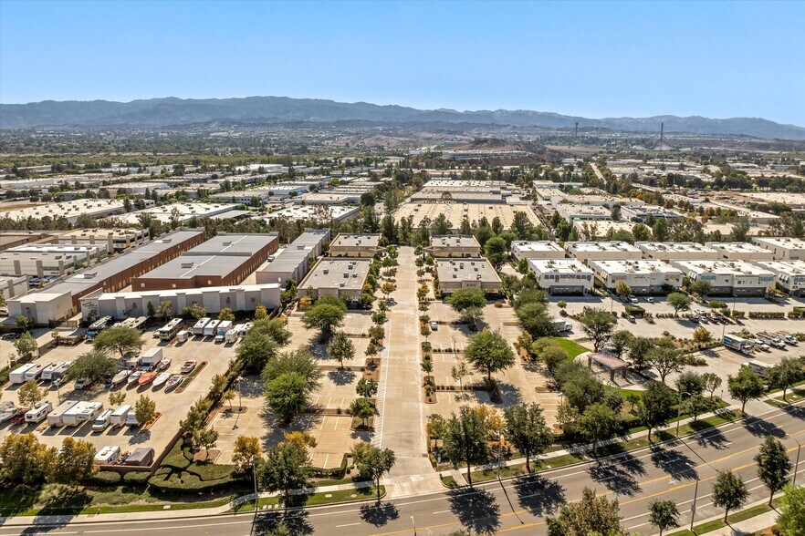 More Photos Of 27871 Smyth Dr, Santa Clarita Medical For Sale