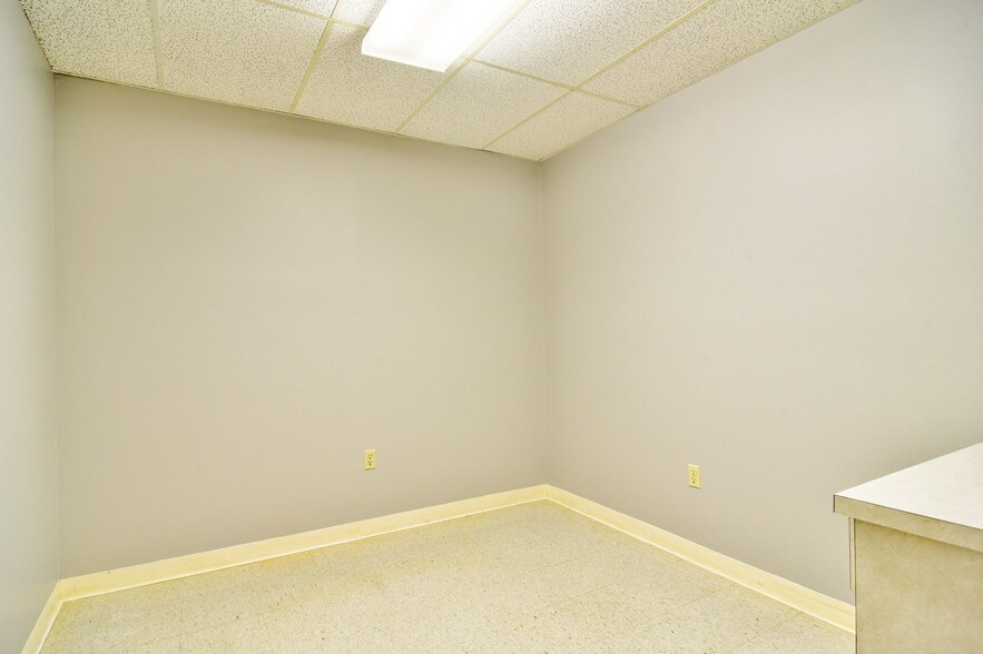 More Photos Of Northside Professional Complex, Saint Petersburg Medical For Lease