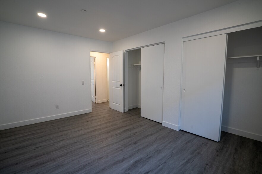More Photos Of 810 S Flower St, Santa Ana Apartments For Sale