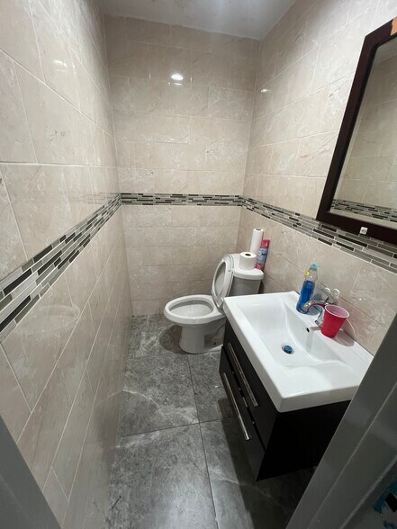 More Photos Of 9203 Astoria Blvd, East Elmhurst Storefront Retail Residential For Lease