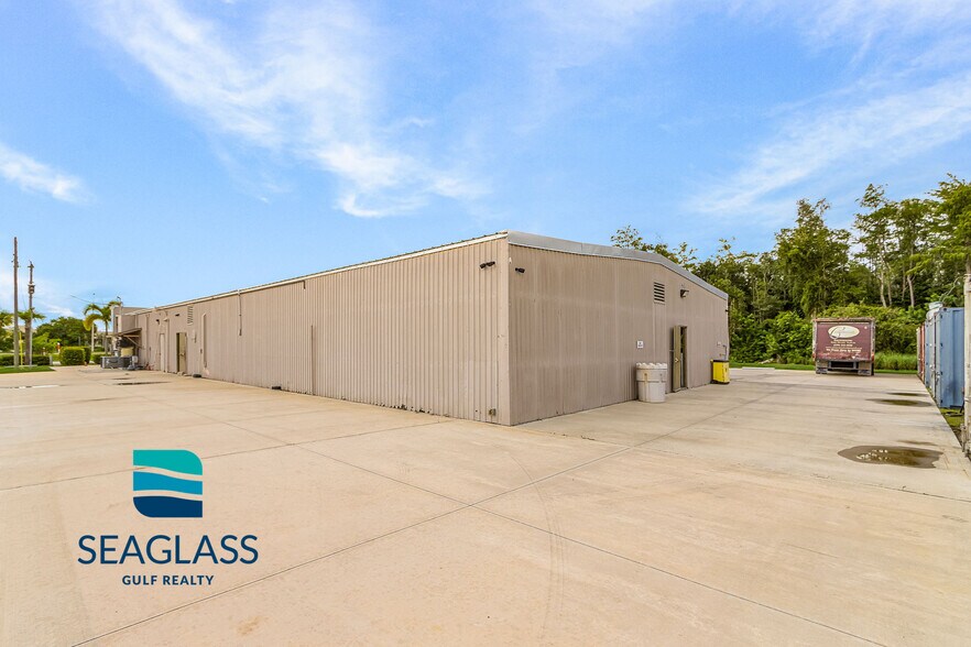 More Photos Of 3890 Veronica S Shoemaker Blvd, Fort Myers Warehouse For Sale