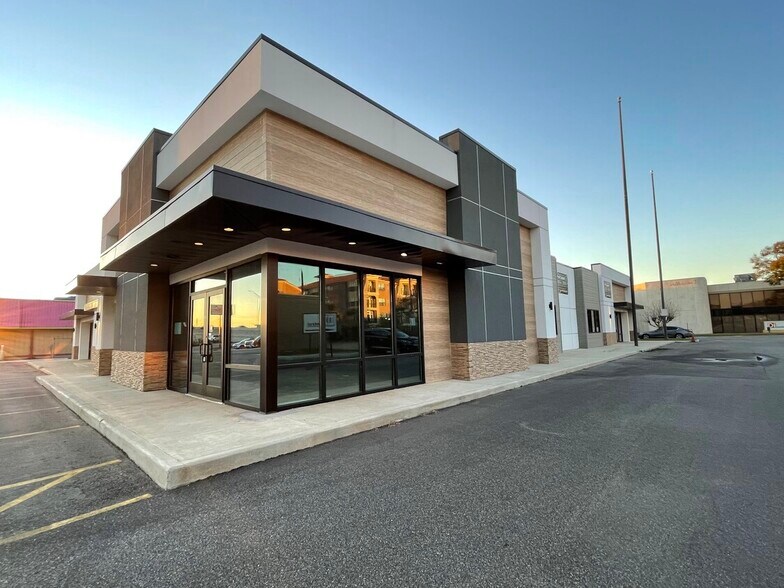 More Photos Of 1199 Nasa Pky, Houston Restaurant For Lease