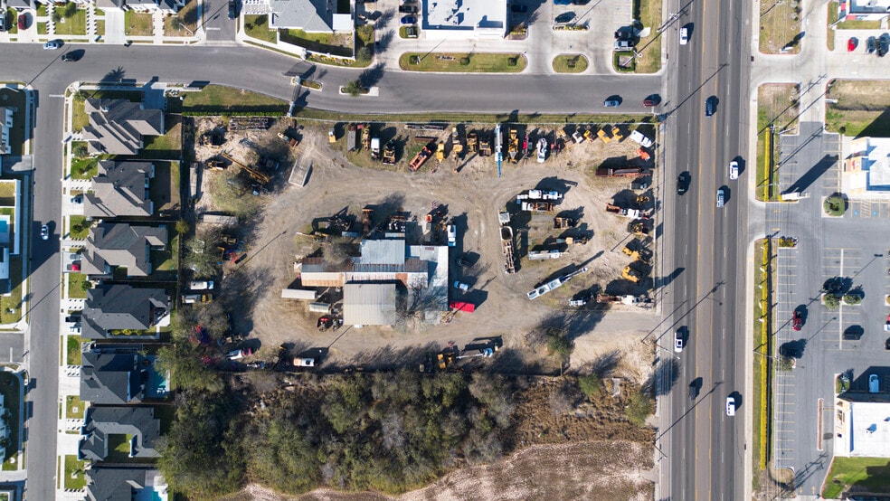 More Photos Of 613 N Shary Rd, Mission Warehouse For Sale