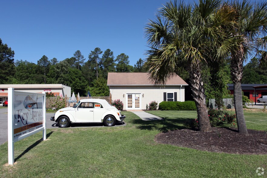 More Photos Of 820 Bass Dr, Santee Freestanding For Sale